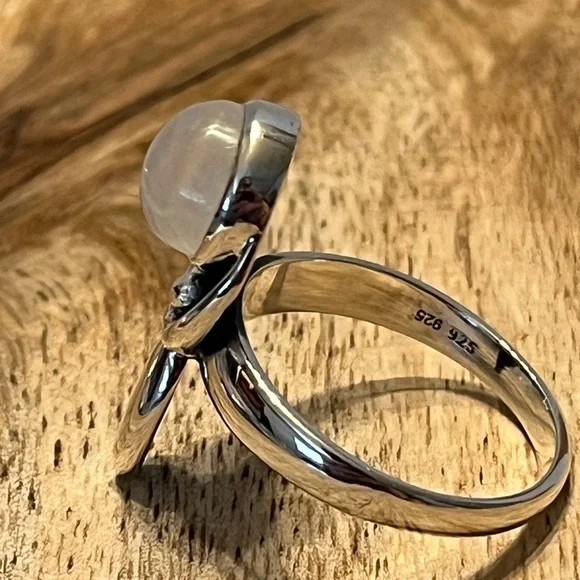 925 STERLING SILVER GODDESS WITH MOONSTONE RING VARIOUS SIZES - Picture 6 of 7